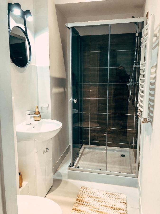 Royal Flats Old Town Apartment